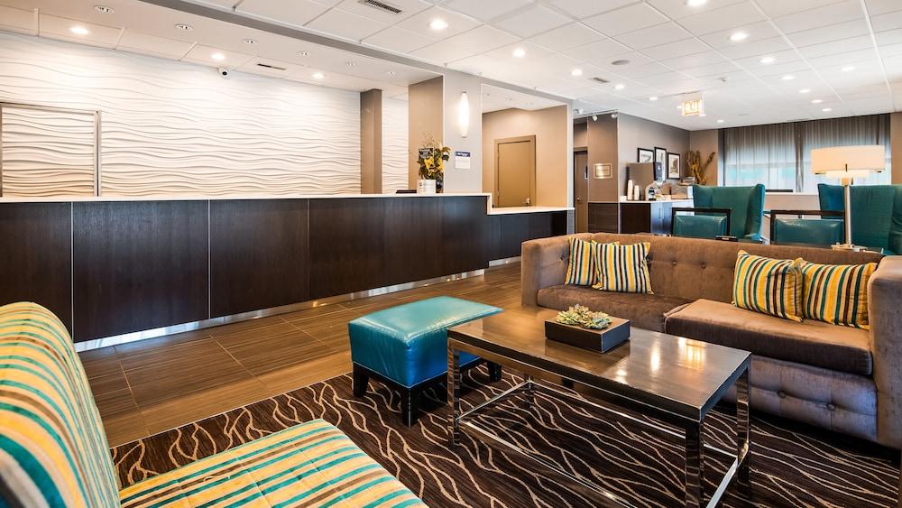 Best Western River North Hotel